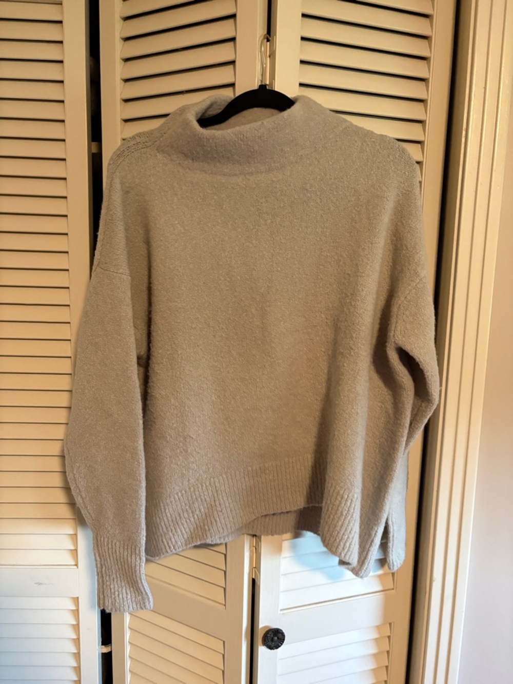 Cable Stitch Women’s Mock Neck Sweater - Light Gray